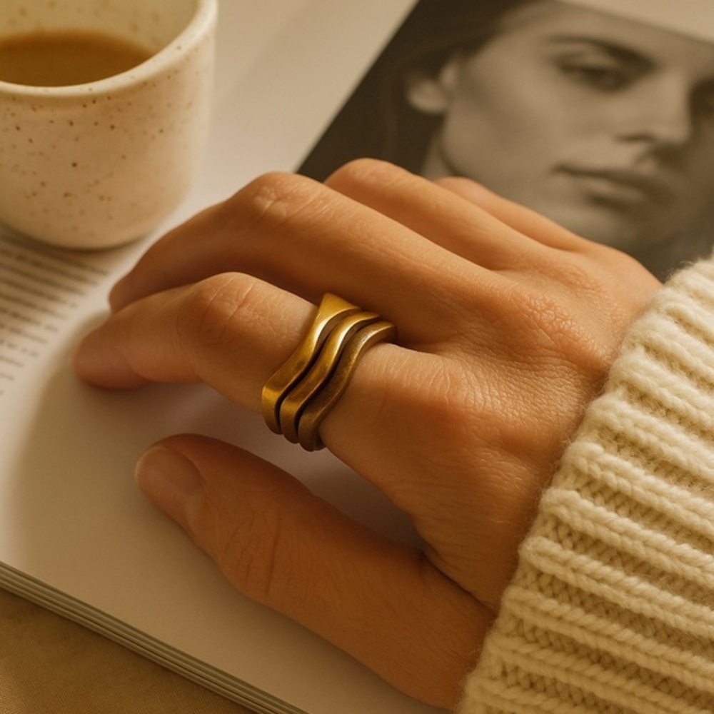 🌙 Premier Designs Mixed Metal Sculptural Rings – Gold, Copper & Bronze Stack